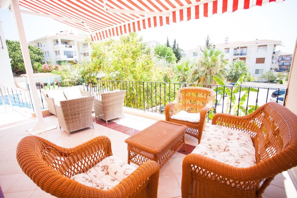 Yalcinkaya Apart Hotel Cesme Exterior photo